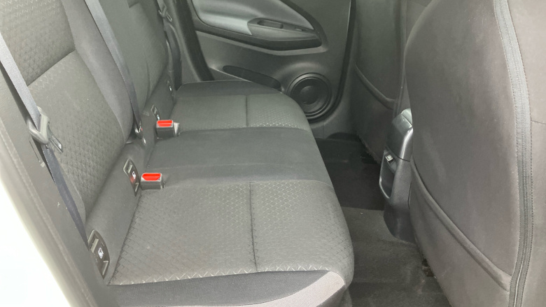 Nissan Juke 1.0 DiG-T N-Connecta 5dr Petrol Hatchback